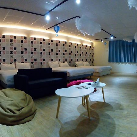 Sleep In Guest House Hualien Extérieur photo