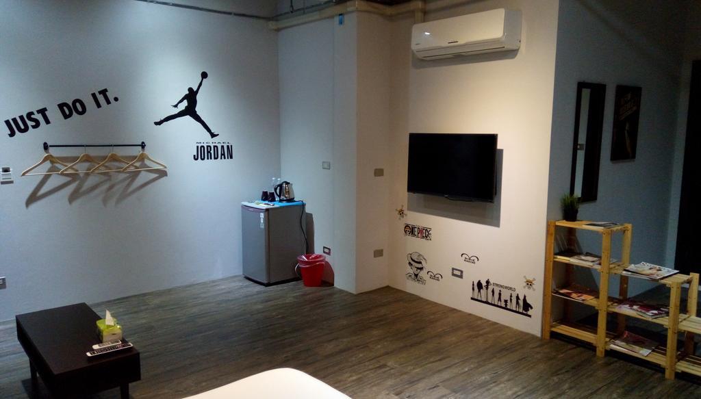 Sleep In Guest House Hualien Extérieur photo