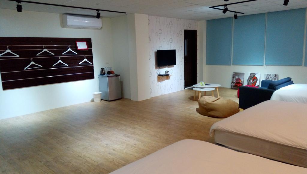 Sleep In Guest House Hualien Extérieur photo